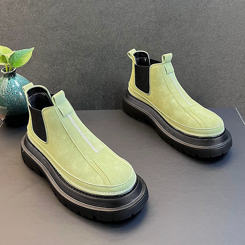 Leichte Freizeitschuhe mit hohen Absätzen