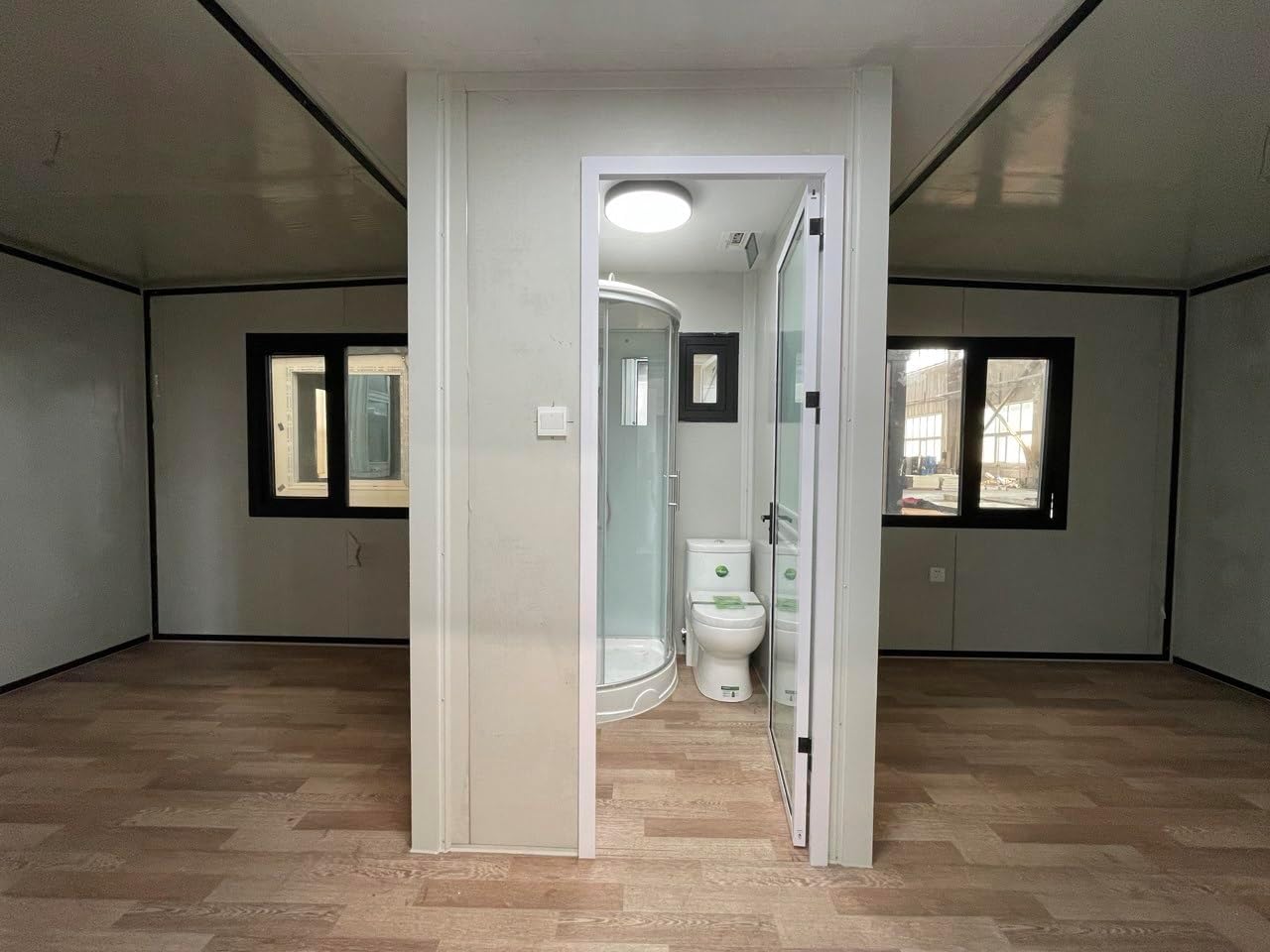 20ft & 40ft Erweiterbares Containerhaus – Modernes Design, Wasserdicht, Geräumig – Vorgefertigtes Tiny House zum Selbstgestalten & Wohnen