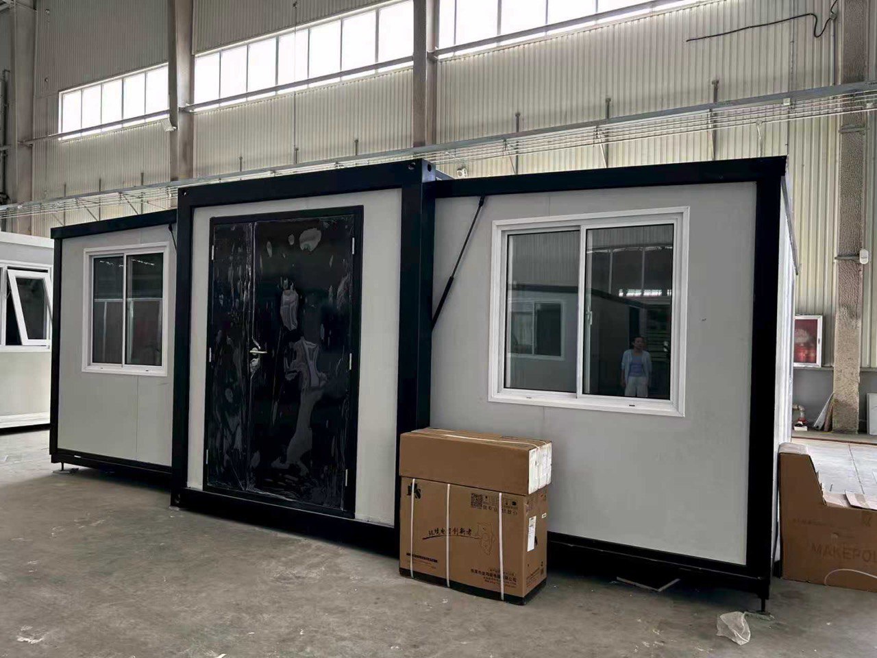 20ft & 40ft Erweiterbares Containerhaus – Modernes Design, Wasserdicht, Geräumig – Vorgefertigtes Tiny House zum Selbstgestalten & Wohnen